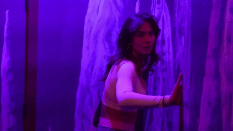 Nimfa trans kink que me suplica que le deleite su cigarro rosa